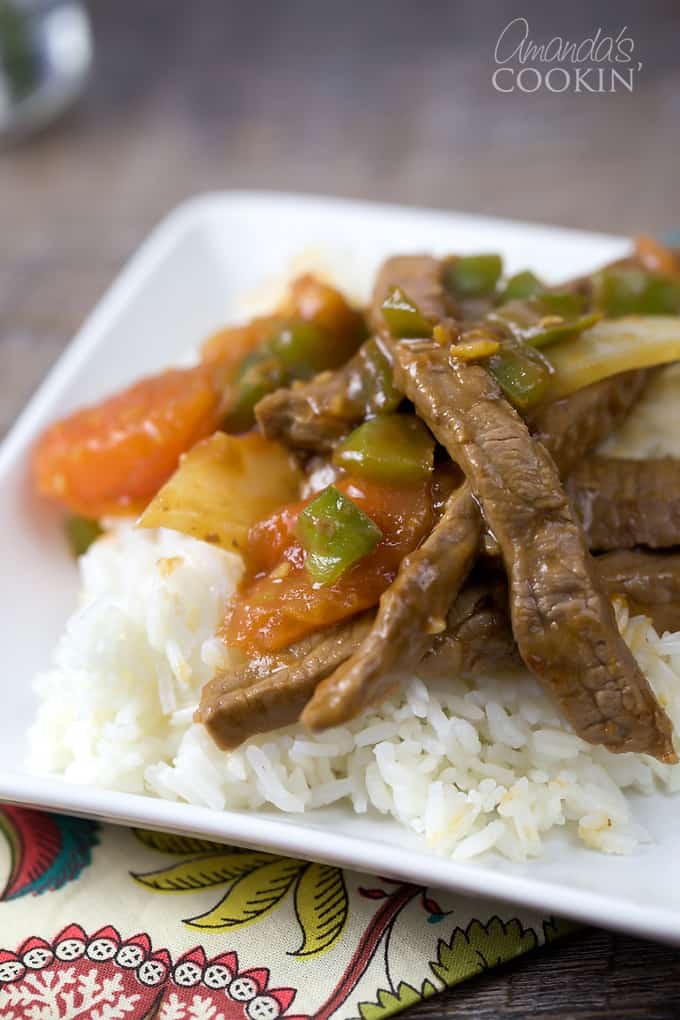 Čínský pepřový steak 10  Obvykle nenajdete rajčata v receptech na smažení, ale pamatuji si, že jsem chodil do čínské restaurace jako teenager, který to tak sloužil a bylo to tak dobré.