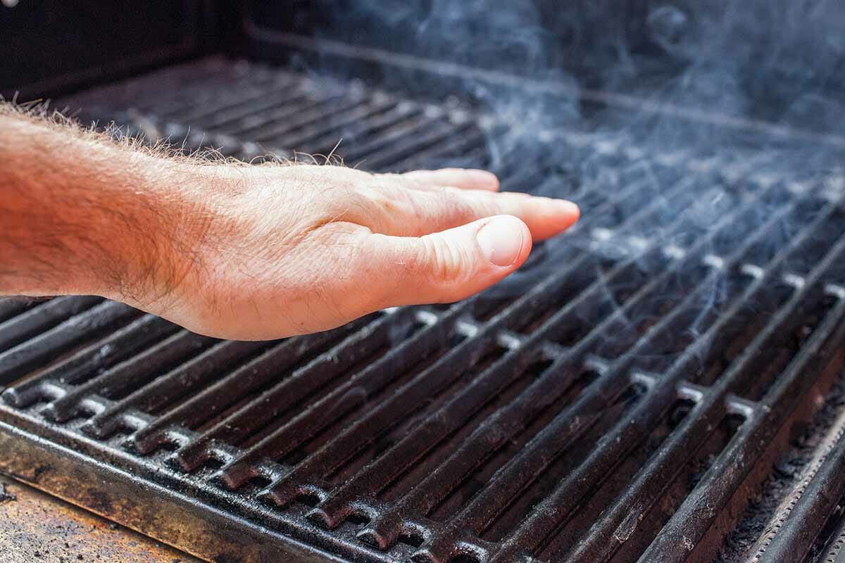 Jak grilovat nejlepší hamburgery 7 Jak připravit ty nejlepší hamburgery na grilu ohřejte gril