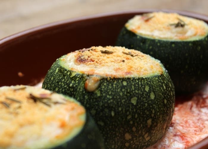 Kulatá cuketa plněná kuřecím masem, krok za krokem recept 9 plněné cuketou-3-1