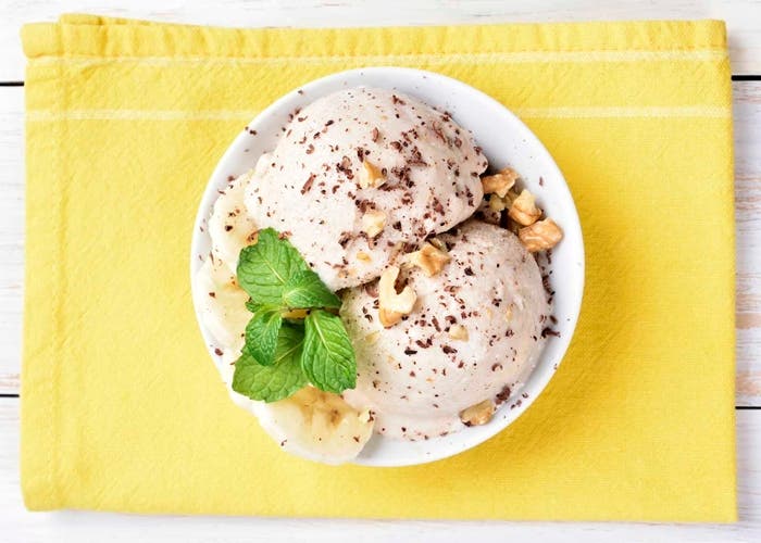 Recept na zmrzlinu s jogurtem, banánem a ořechy 18 Banánová zmrzlina