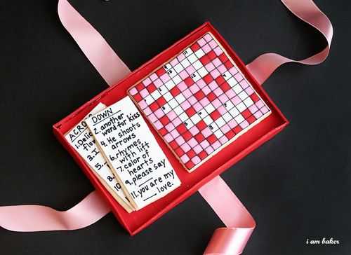 Valentýnský křížovkový dort a sušenka v dárkovém balení