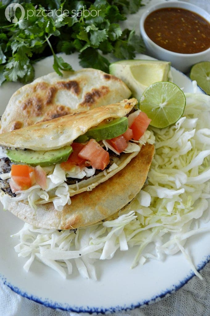 Zlaté bramborové tacos s ibiškem 4 Zlaté bramborové tacos s ibiškem www.pizcadesabor.com